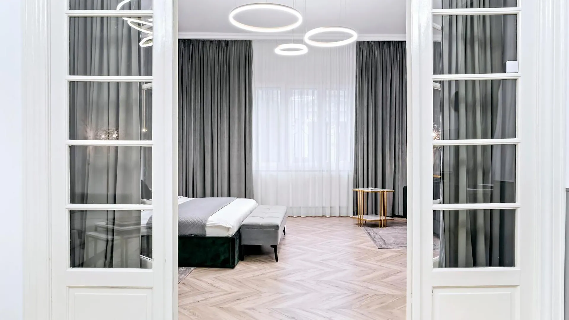 Garden Villa High Ceilings Free Parking Bucareste