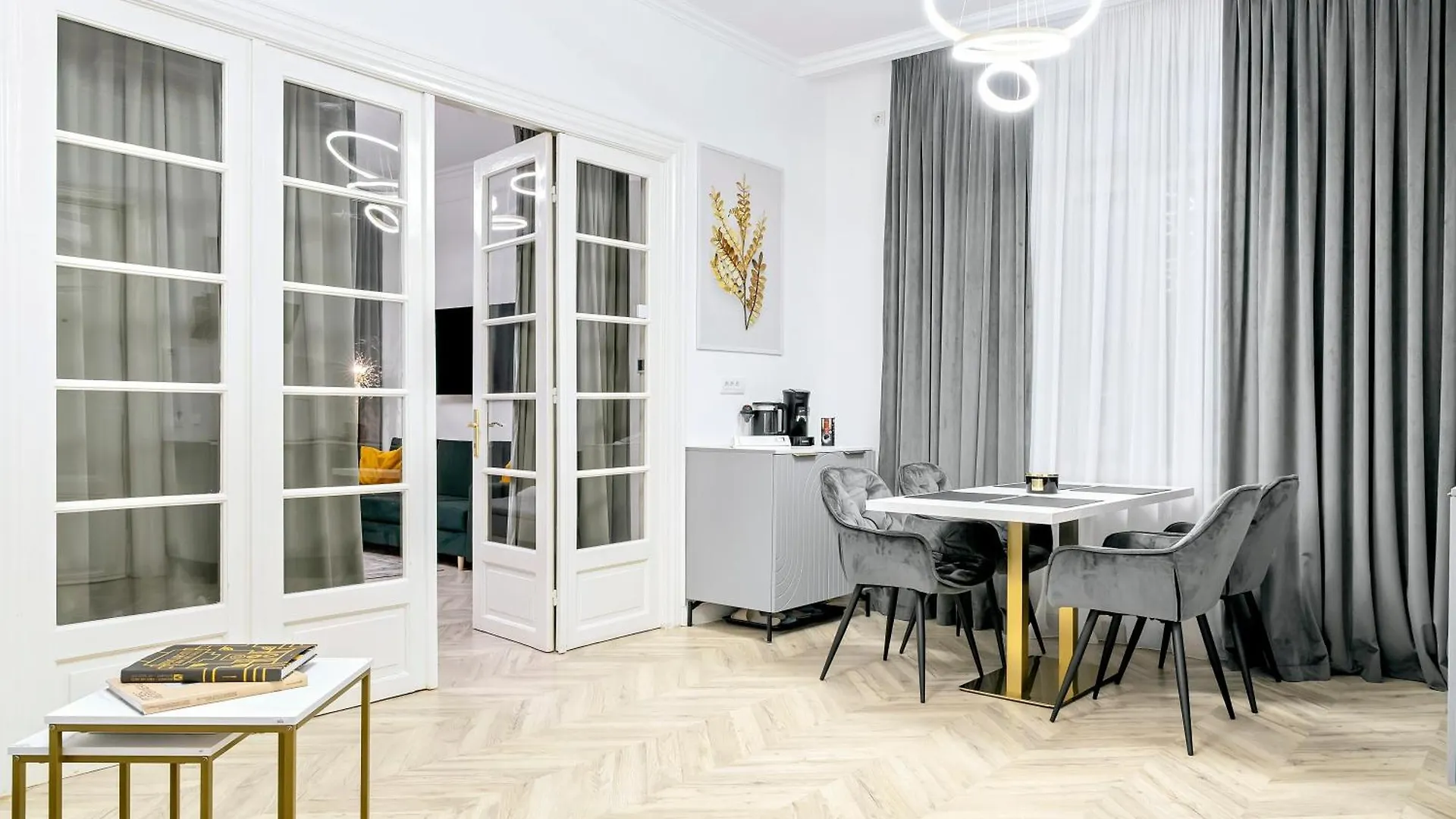 בוקרשט Garden Villa High Ceilings Free Parking רומניה